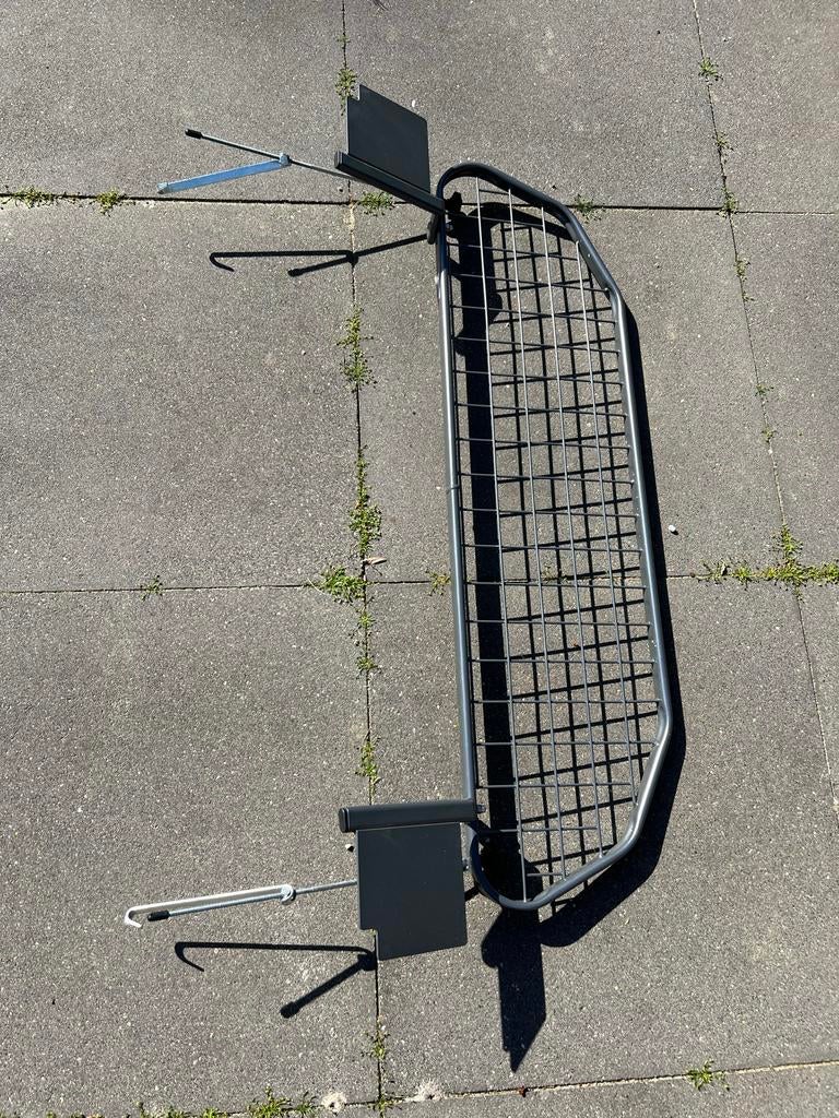 Travall hondenrek / bagagerek Volkswagen Golf – €50, Auto diversen, Hondenrekken, Ophalen, Gebruikt