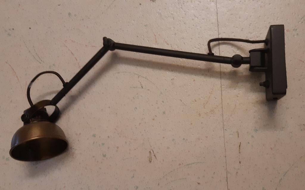 Wandlamp model frezoli, Ophalen, Zo goed als nieuw, Metaal