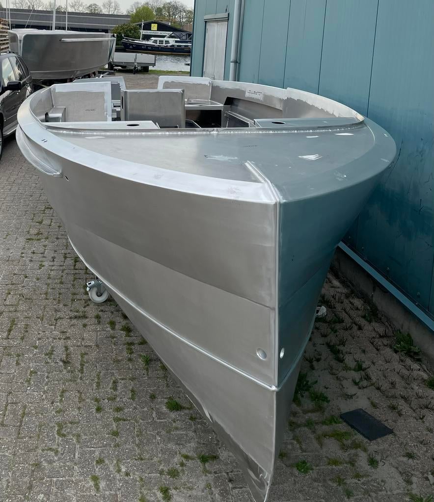 Direct klaar voor afbouw exclusief aluminium Lillebror casco, Watersport en Boten, Ophalen, Binnenboordmotor, Snelvarend, 6 meter of meer