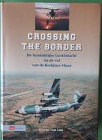 Kon. Luchmacht: 1.Crossing the border en 2.Check the horizon, Boeken, Ophalen of Verzenden, 1945 tot heden, Zo goed als nieuw