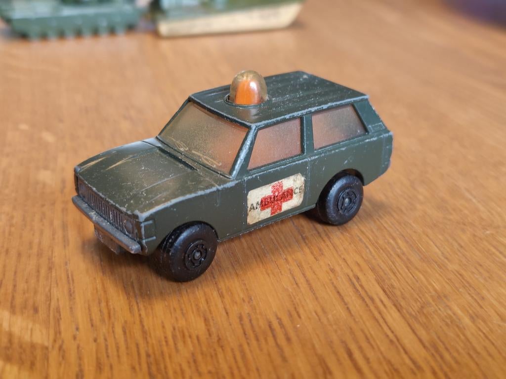 Matchbox Range Rover Ambulance Leger, Ophalen of Verzenden, Zo goed als nieuw, Auto