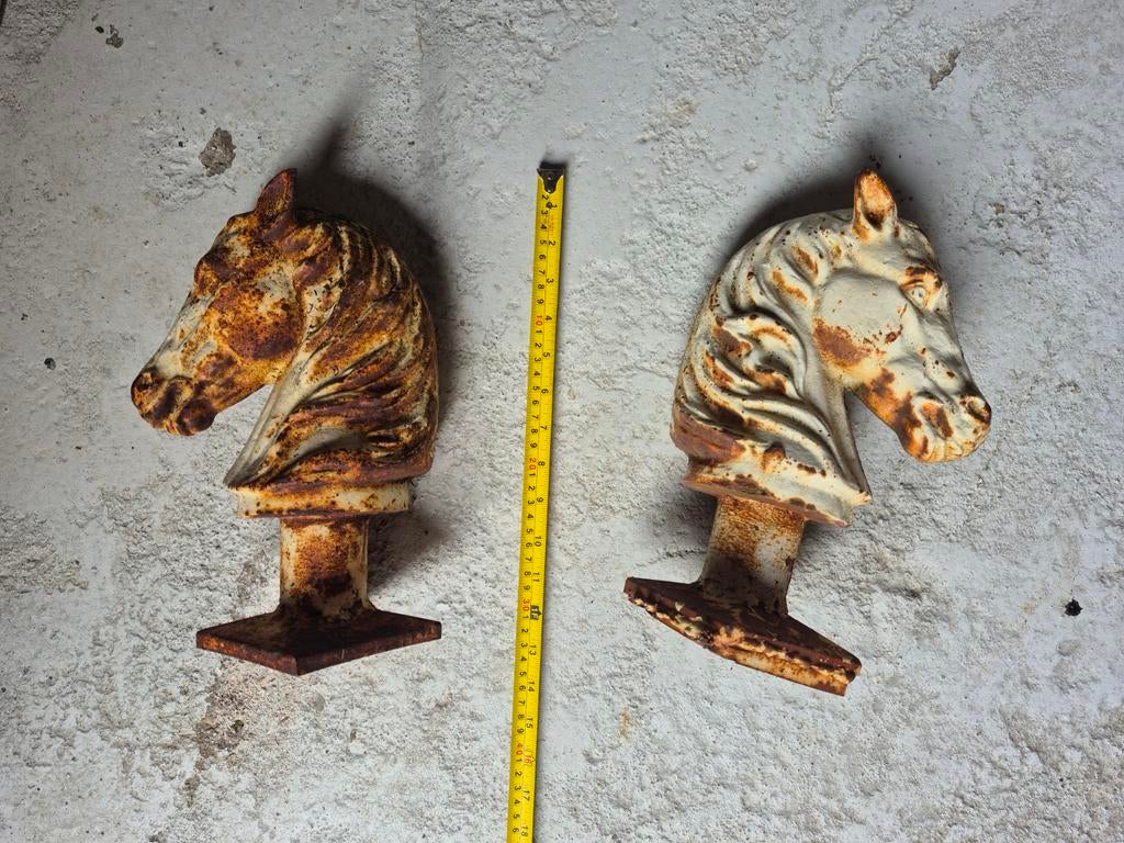 2 gietijzeren paardenhoofden, 30 cm hoog, Ophalen of Verzenden