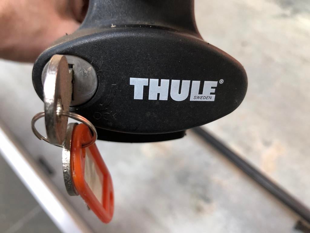 Thule dakdragers voor auto met dakrails, Auto diversen, Dakdragers, Ophalen of Verzenden