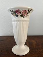 Wedgwood Briar Rose vaas 17 cm., Overige kleuren, Aardewerk of Porselein, Ophalen of Verzenden, Zo goed als nieuw