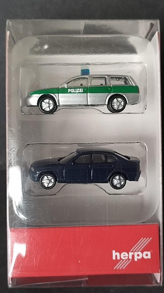 Volkswagen Passat Polizei en BMW 3 Serie 1:160 Herpa Pol, Hobby en Vrije tijd, Modelauto's | Overige schalen, Nieuw, Auto, Verzenden