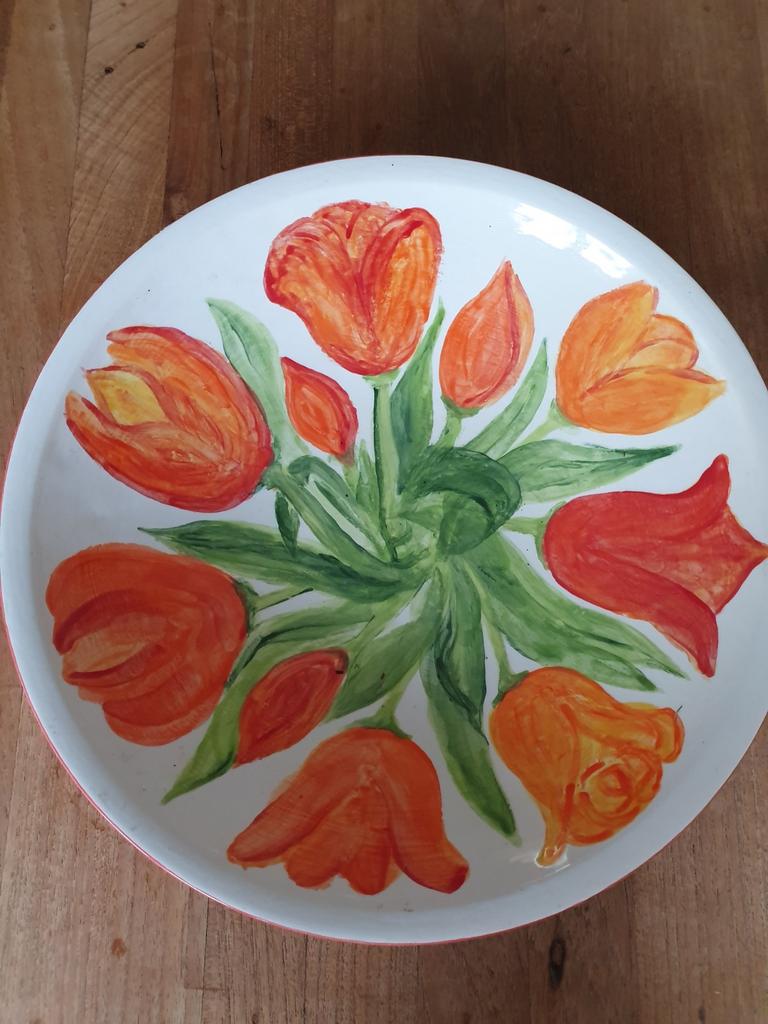 Design groot keramisch tulpen schaal, handpainted., Ophalen of Verzenden