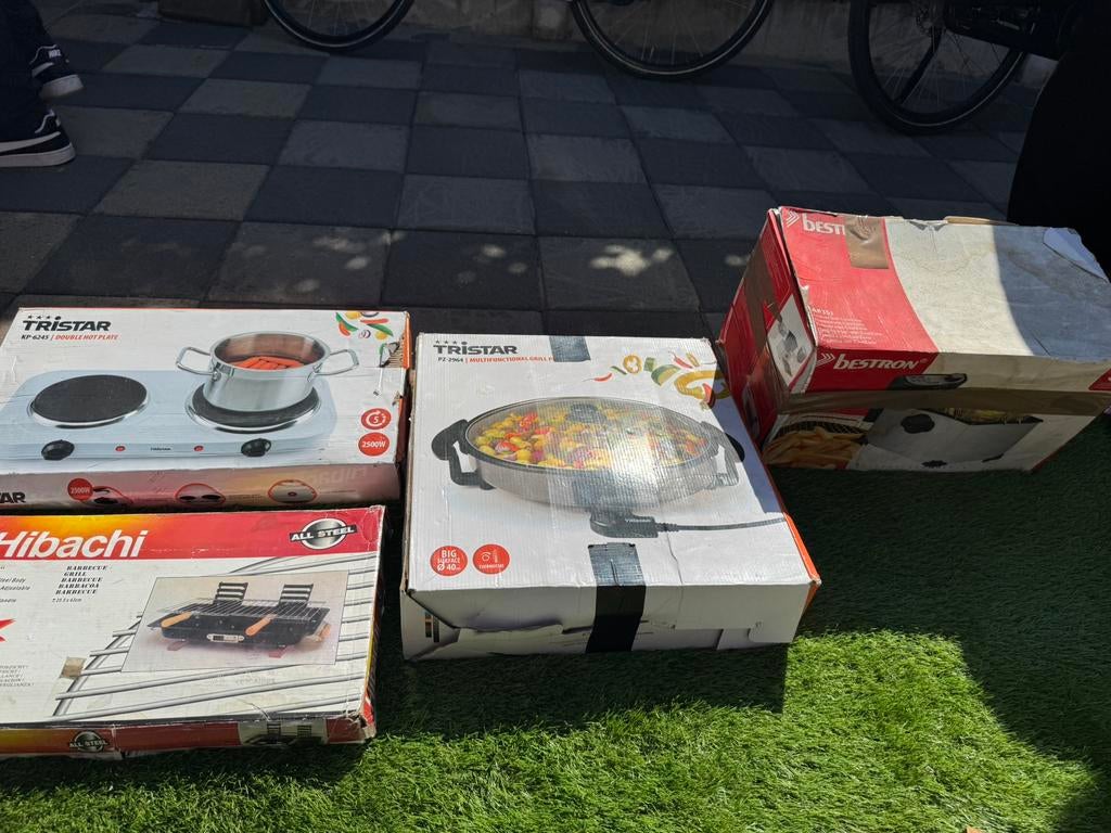 Diverse kookapparatuur oven frituurpan kookplaat, Zo goed als nieuw, Gas, Vrijstaand, 4 kookzones
