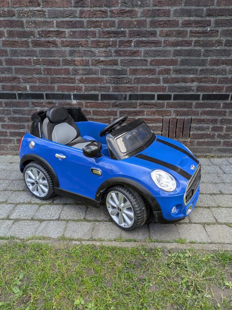 Blauwe Mini kinderauto met afstandsbediening, Ophalen