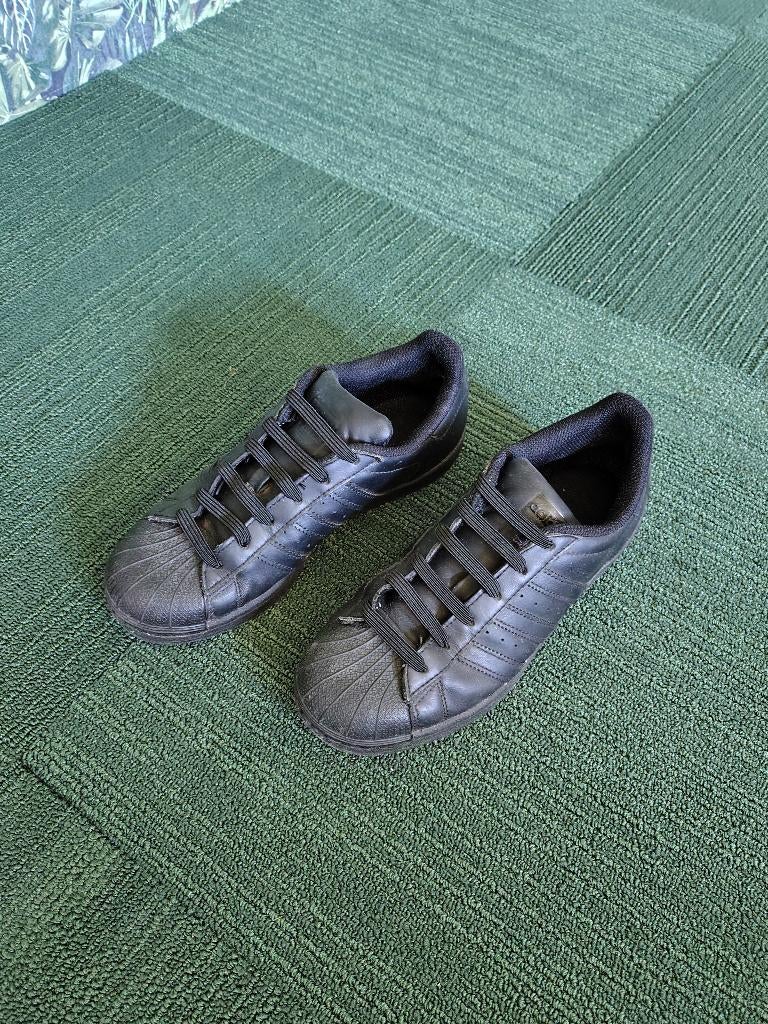 Adidas sneakers, Adidas, Zwart, Ophalen of Verzenden, Sneakers of Gympen