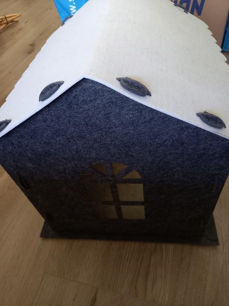 Kattenhuisje vilt, Dieren en Toebehoren, Verzenden, Vilt