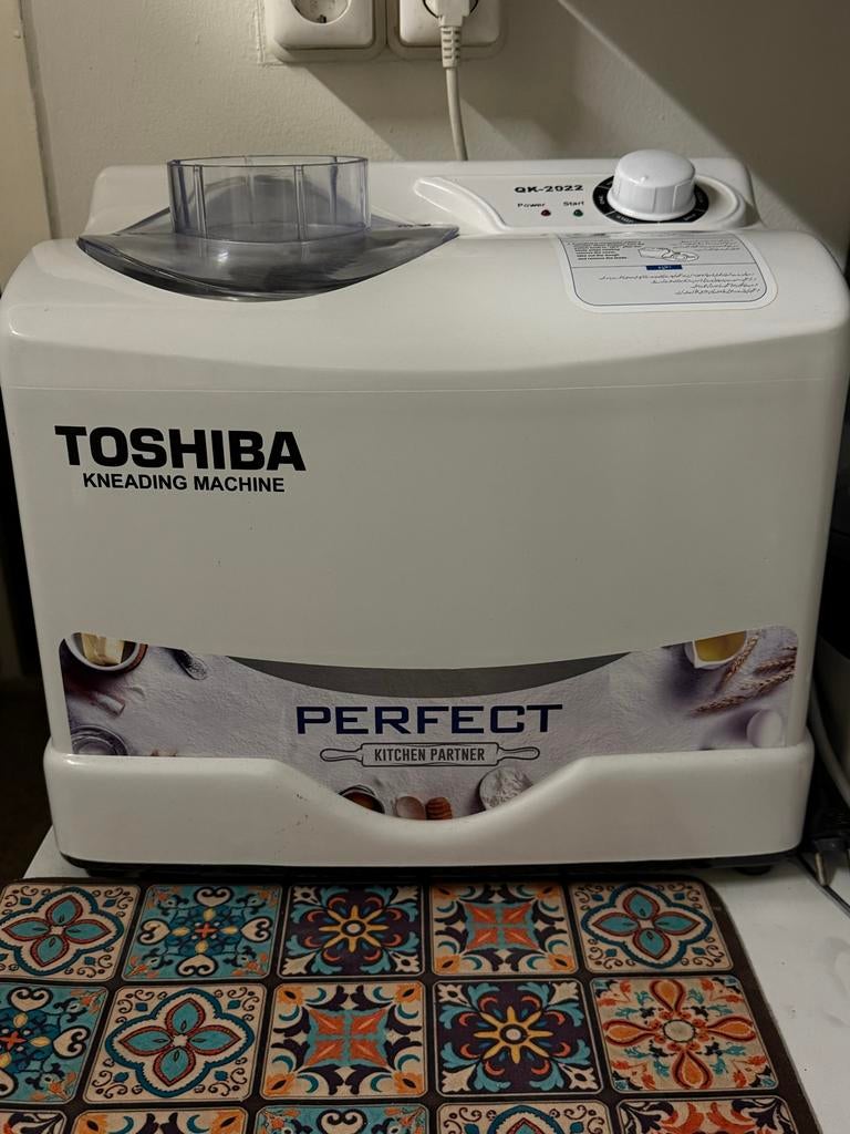 Toshiba QK-2022 Kneedmachine - Perfecte Keukenhulp, 3 tot 4 liter, Ophalen of Verzenden, Nieuw, 1 snelheid