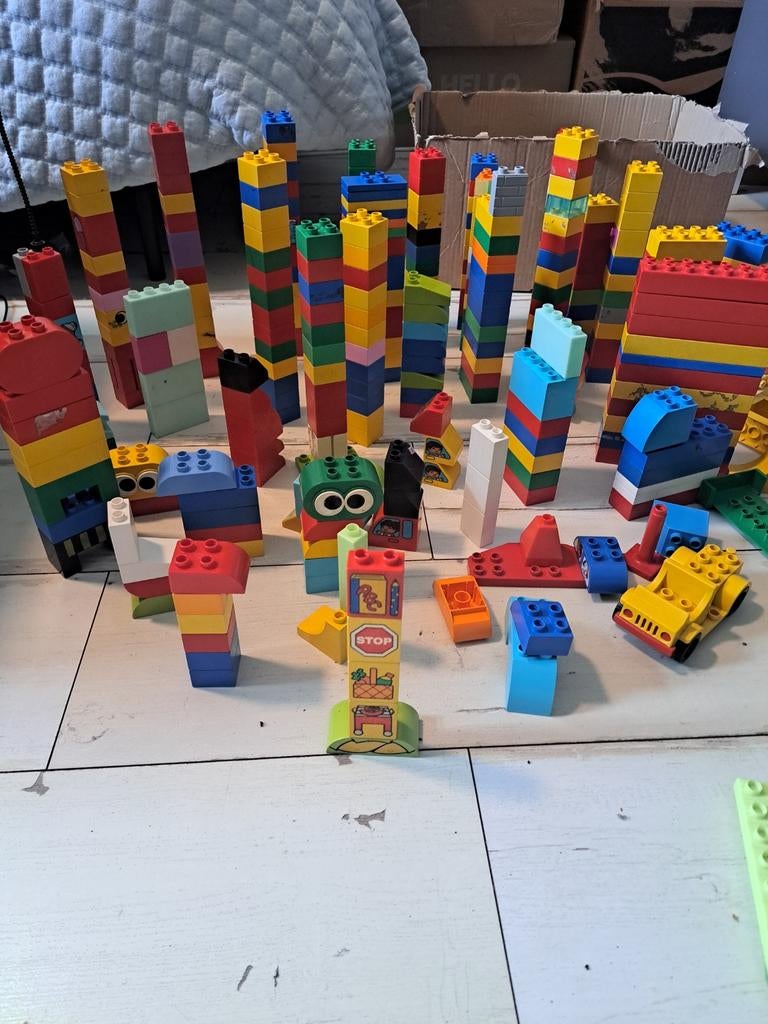 Grote partij Duplo met grondplaten en poppetjes, Ophalen, Gebruikt, Duplo