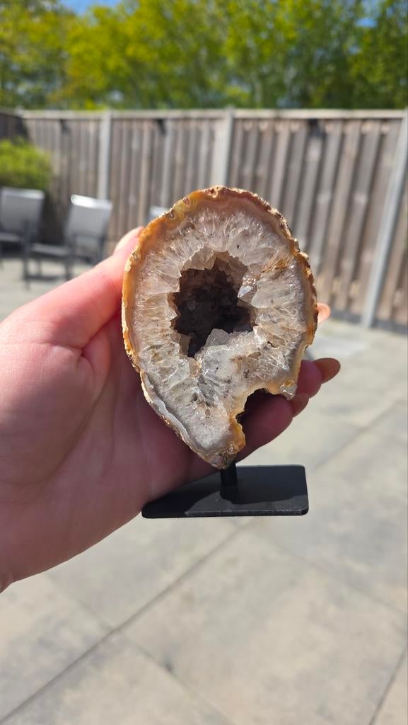 Agaat Geode op Standaard - 400 gram, 11x6 cm, Verzamelen, Mineralen en Fossielen, Ophalen of Verzenden