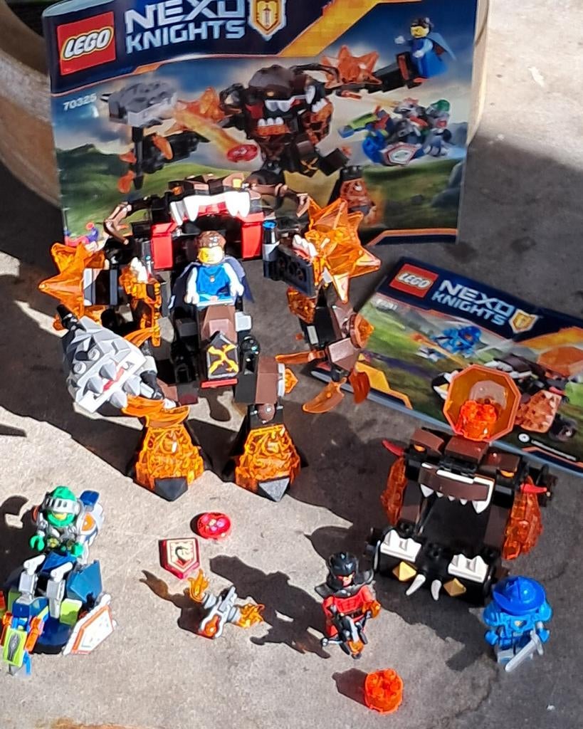 LEGO Nexo Knights sets 70325 en 70311, Gebruikt, Overige thema's, Lego, Ophalen of Verzenden