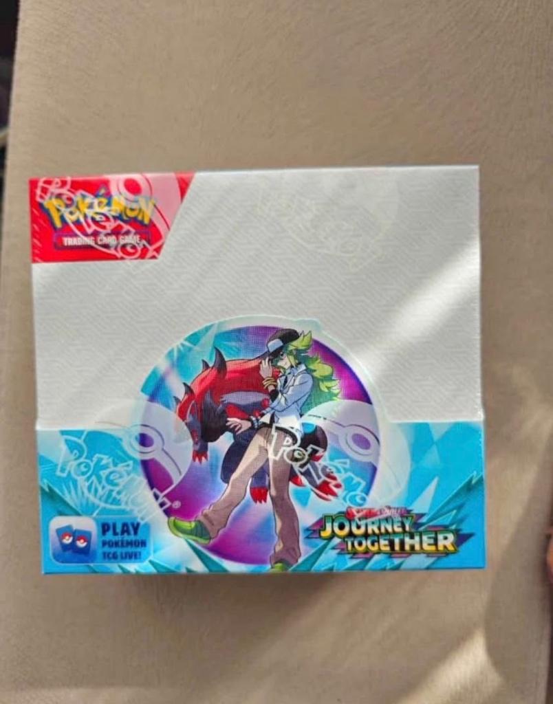 Pokemon booster box yourney together, Ophalen of Verzenden, Zo goed als nieuw, Boosterbox, Foil