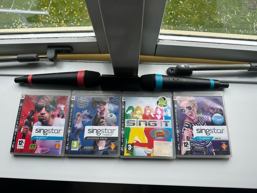 Singstar ps3 bundel, Muziek, Ophalen of Verzenden, Zo goed als nieuw, Gekoppelde computers