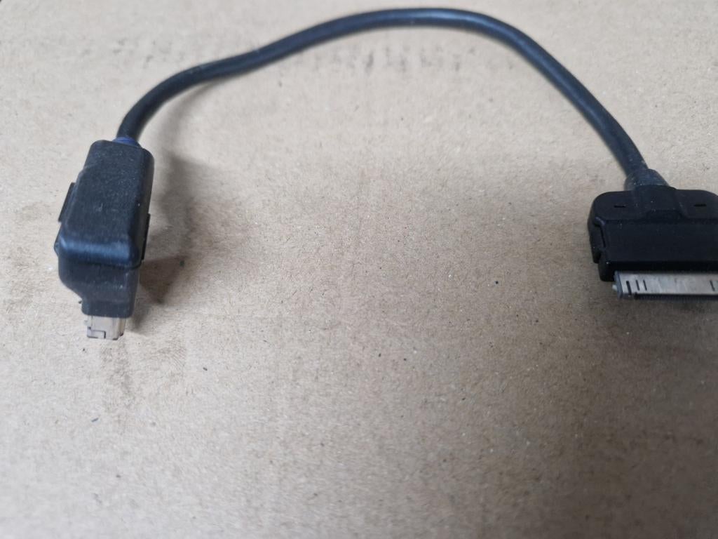 USB  AUX  kabel audi skoda mercedes, Ophalen of Verzenden