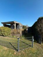 Mooi chalet met jaarplaats aan het Sneekermeer op Terherne
