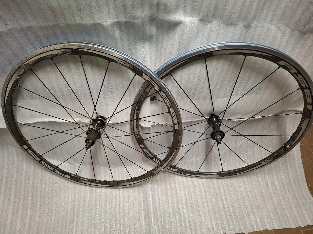 wielen Shimano RS81, Ophalen, Gebruikt, Racefiets, Carbon