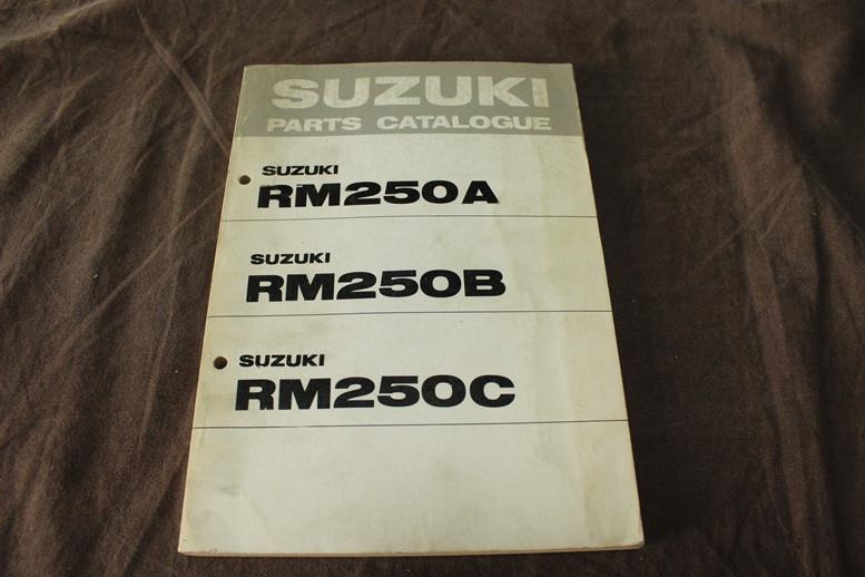 Suzuki RM250 A B C 1977 motorcycle parts catalogue RM 250, Motoren, Ophalen of Verzenden, Suzuki