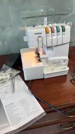 Brother 1034D lock machine, Hobby en Vrije tijd, Naaimachines en Toebehoren, Ophalen, Brother, Zo goed als nieuw, Lockmachine