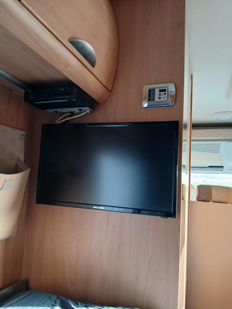 Caravans And Camping Burstner