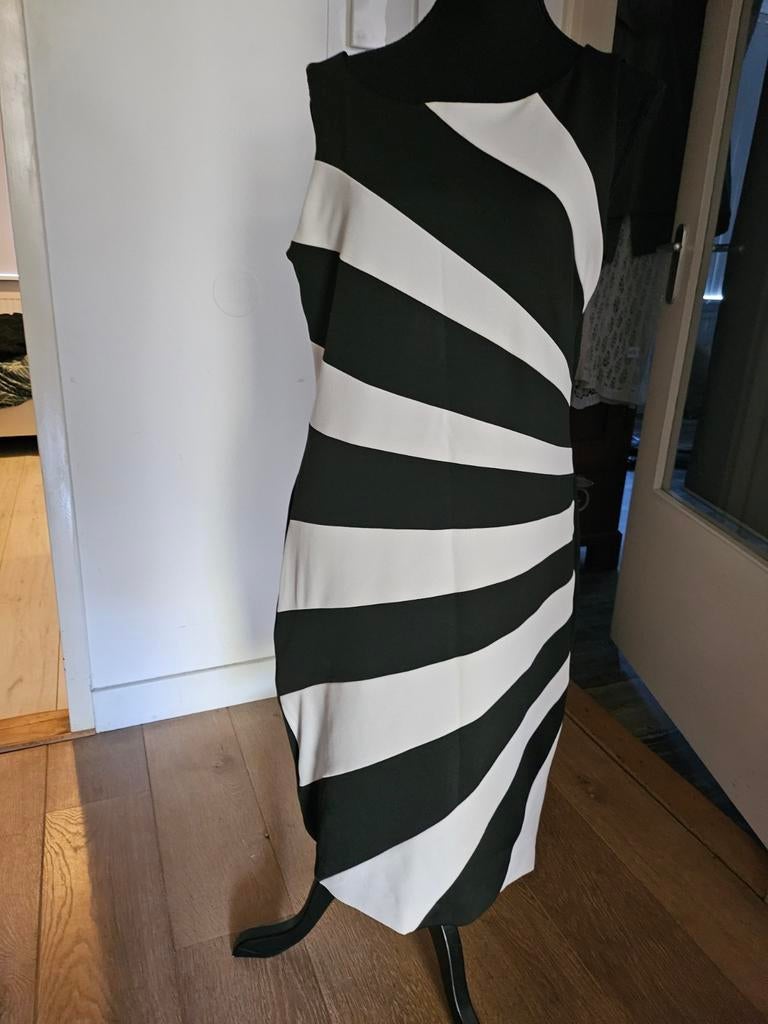 Mooie zwarte Steps jurk maat 44, Zwart, Maat 42/44 (L), Ophalen of Verzenden, Zo goed als nieuw