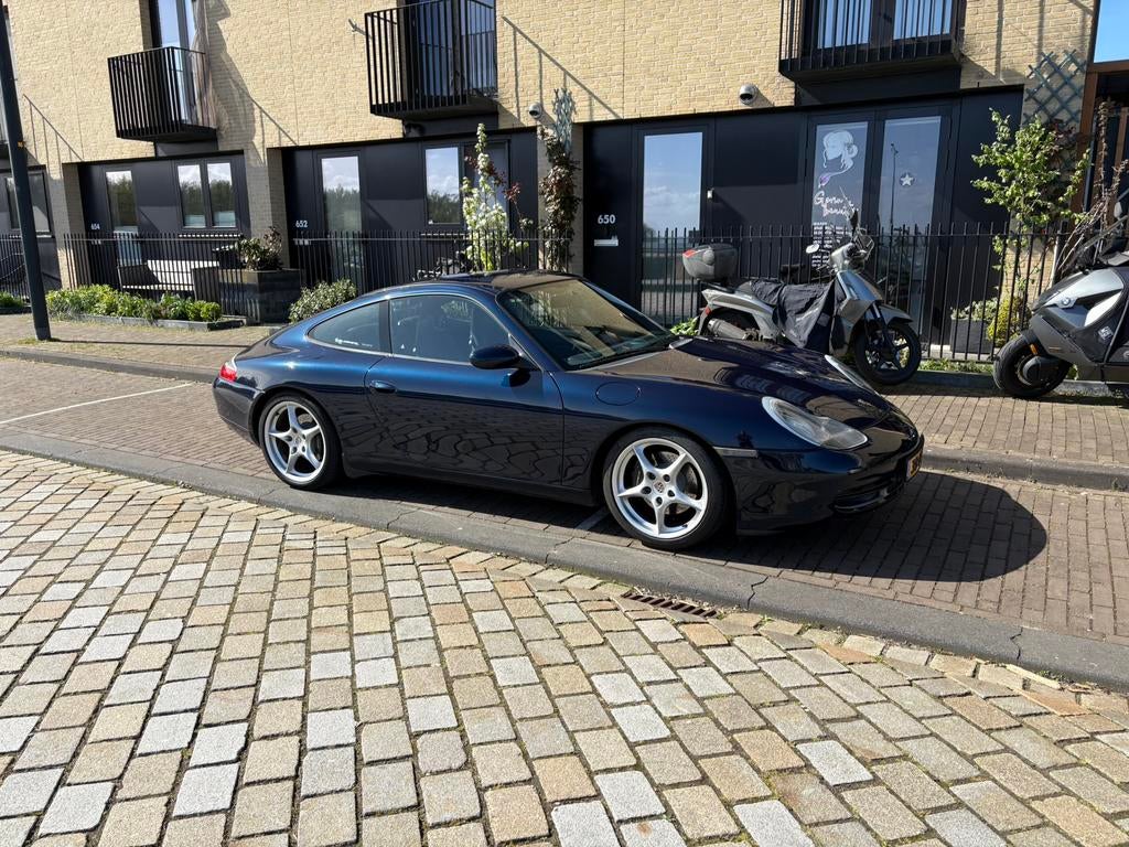 Porsche 911 3.4 Carrera 2. handbak + sper, Achterwielaandrijving, 1295 kg, 3387 cc, Handgeschakeld