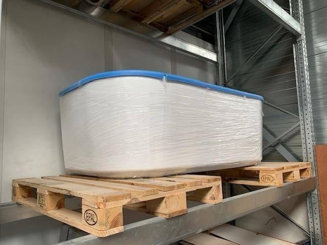 Badkuip Riho Desire back2wall Mat WIT, Doe-het-zelf en Verbouw, Sanitair, Nieuw, Bad, Ophalen