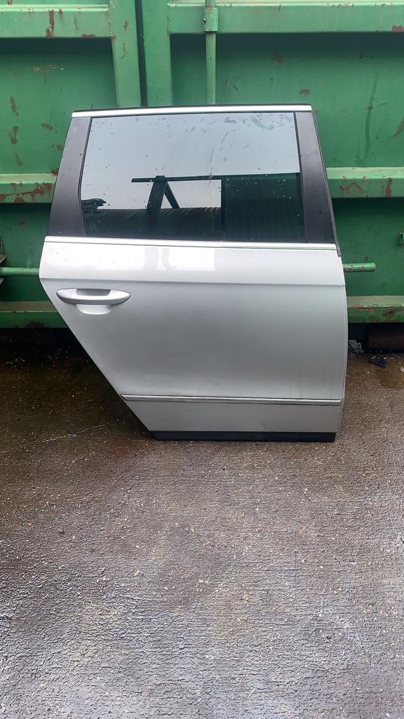 Rechter achter portier Volkswagen Passat bouwjaar 2006., Auto-onderdelen, Carrosserie en Plaatwerk, Deur, Volkswagen, Gebruikt