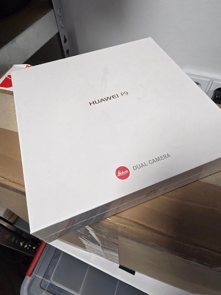 Huawei P9 Titanium Grey 32GB - Nieuw in doos, Telecommunicatie, Mobiele telefoons | Huawei, Touchscreen, Nieuw, Ophalen of Verzenden