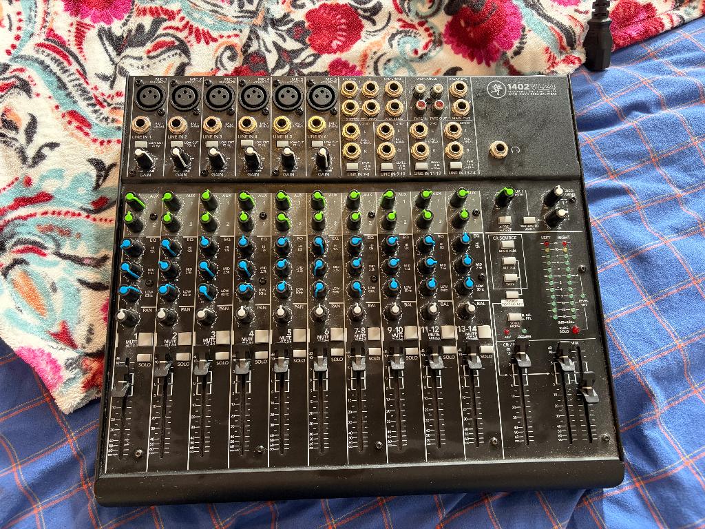 Mackie 1402VLZ4 14 Channel Compact Mixer, Ophalen