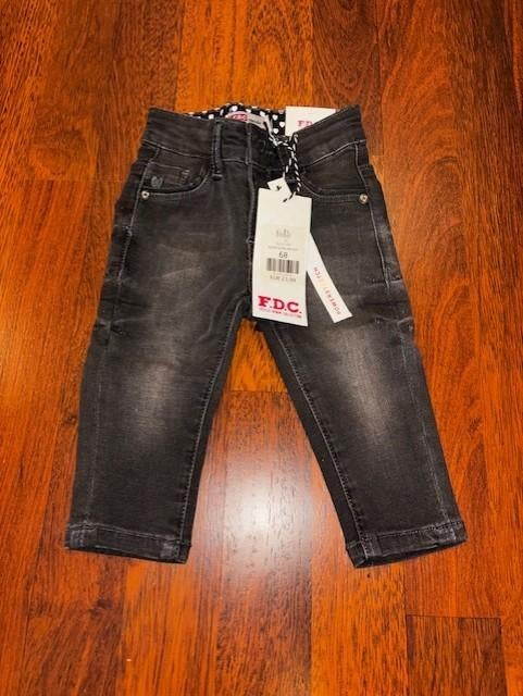 2 Broekjes van Feetje maat 68 (mag ook los) advr 155, Kinderen en Baby's, Babykleding | Maat 68, Broekje, Meisje, Nieuw, Ophalen of Verzenden