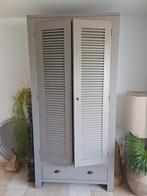 massieve teak kast., Ophalen of Verzenden, Zo goed als nieuw