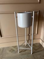 Stijlvolle Bloempot met Standaard, Tuin en Terras, Rond, Binnen, Zo goed als nieuw, Metaal