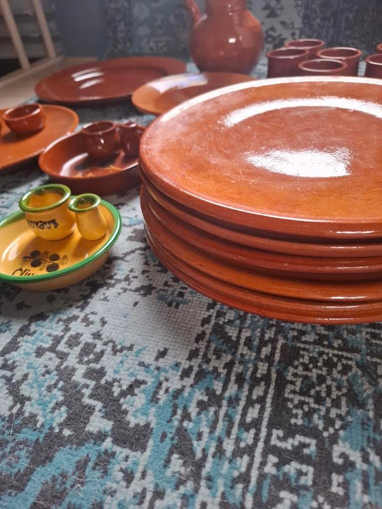 Spaans aardewerk servies - Tapas set, Huis en Inrichting, Keuken | Servies, Zo goed als nieuw, Bord(en), Overige stijlen, Aardewerk
