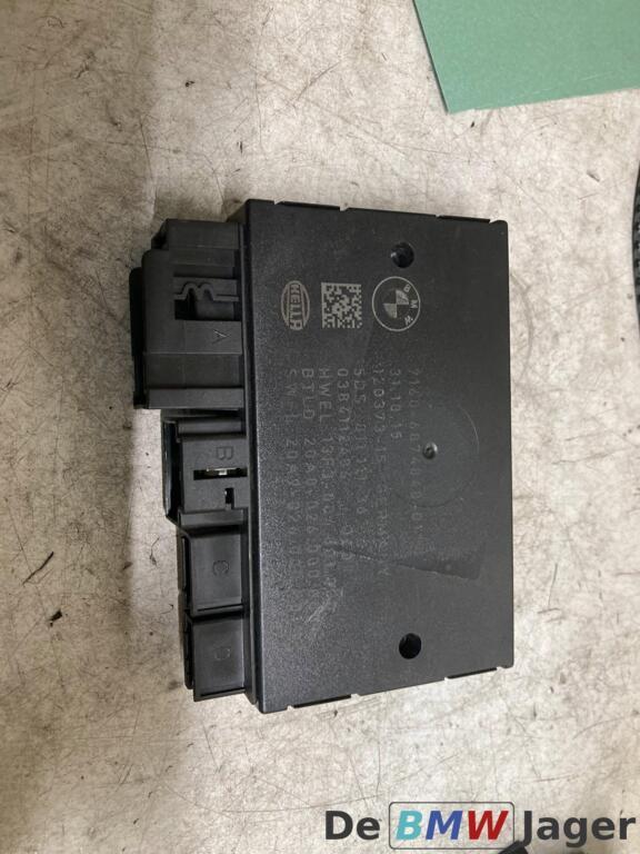 Trekhaak module BMW F10 F11 F12 F13 F06 F07 F30 F31 6874848, Gebruikt, Ophalen of Verzenden, BMW, BMW