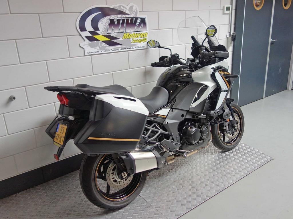 KAWASAKI VERSYS 1100 SE, 1099 cc, 4 cilinders, Motorrijbewijs A, Bedrijf