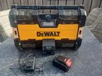 DeWalt bouwradio met accu, Ophalen, Gebruikt, Bouwradio