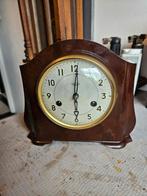Een mooie Engelse bakeliete pendule, Antiek en Kunst, Antiek | Klokken, Ophalen of Verzenden