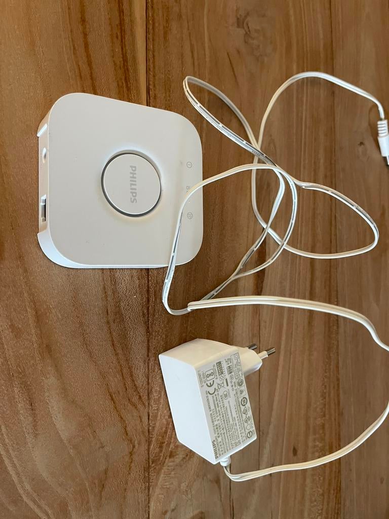 Te koop philips hue bridge, Huis en Inrichting, Lampen | Overige, Ophalen of Verzenden, Zo goed als nieuw