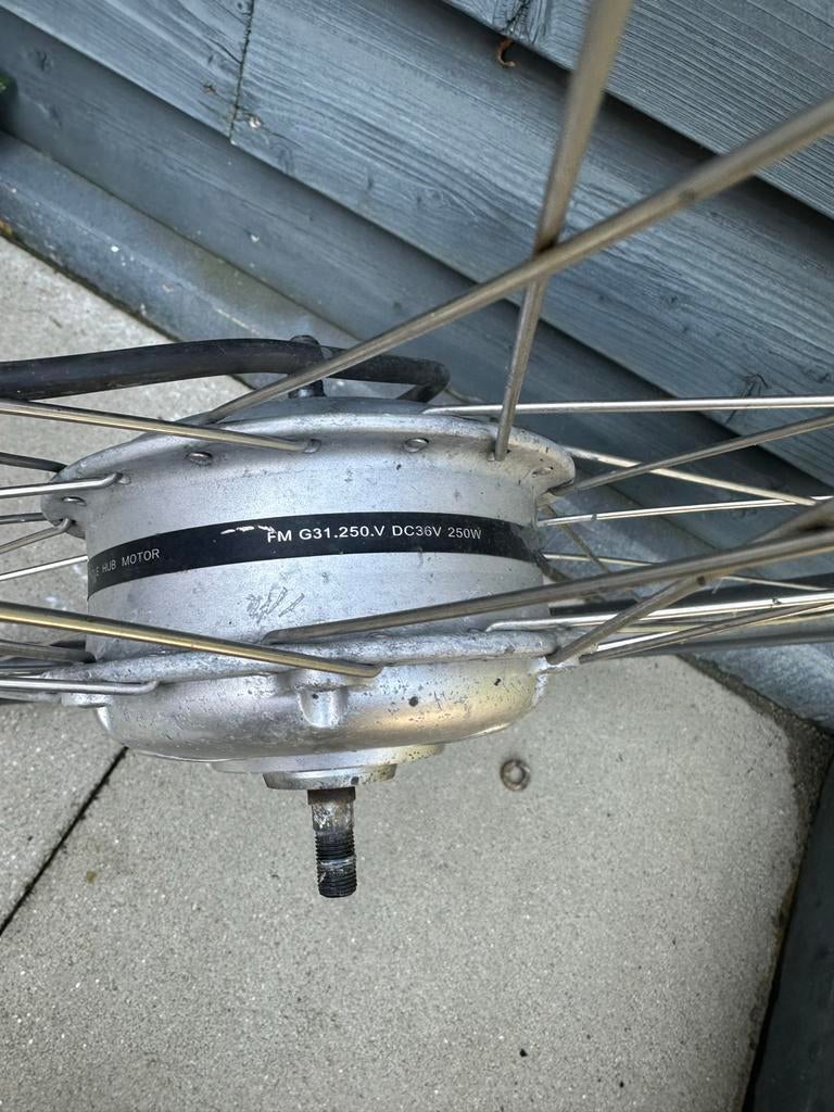 Voorwiel met motor voor elektrische fiets Vogue FM G31, Ophalen, Gebruikt