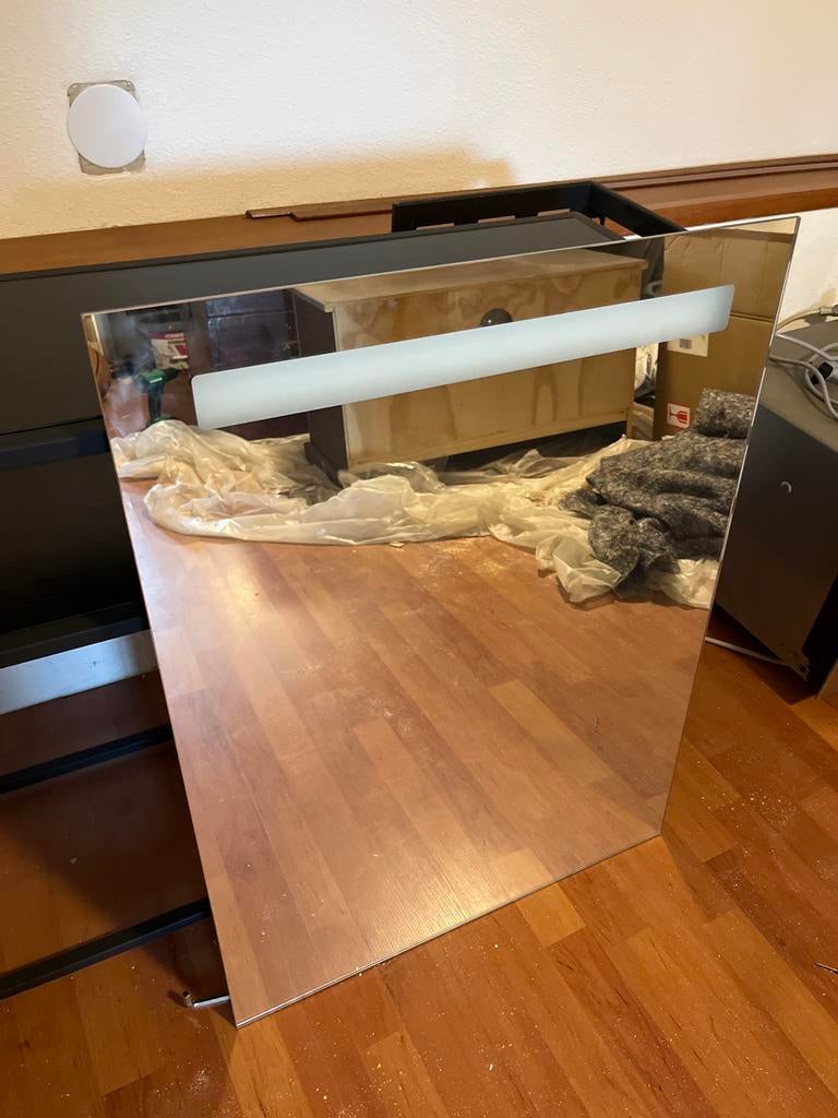 Badkamerspiegel met ingebouwd licht 60x80cm, Gebruikt, Ophalen of Verzenden, Minder dan 100 cm, Rechthoekig