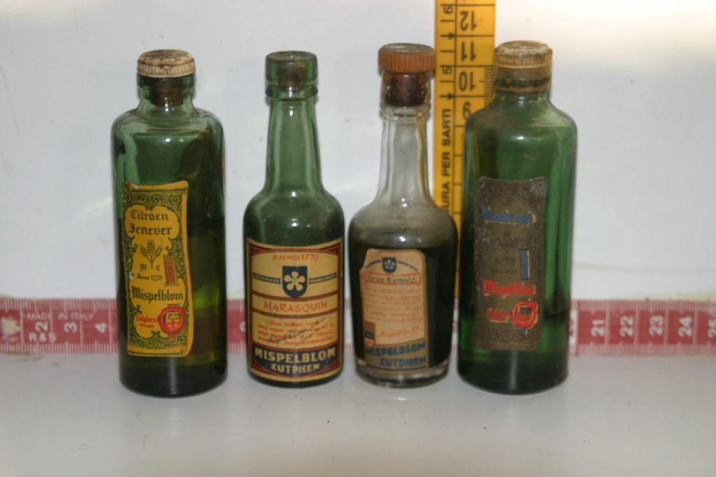 Miniatuur flesjes van Mispelblom, Ophalen of Verzenden, Gebruikt