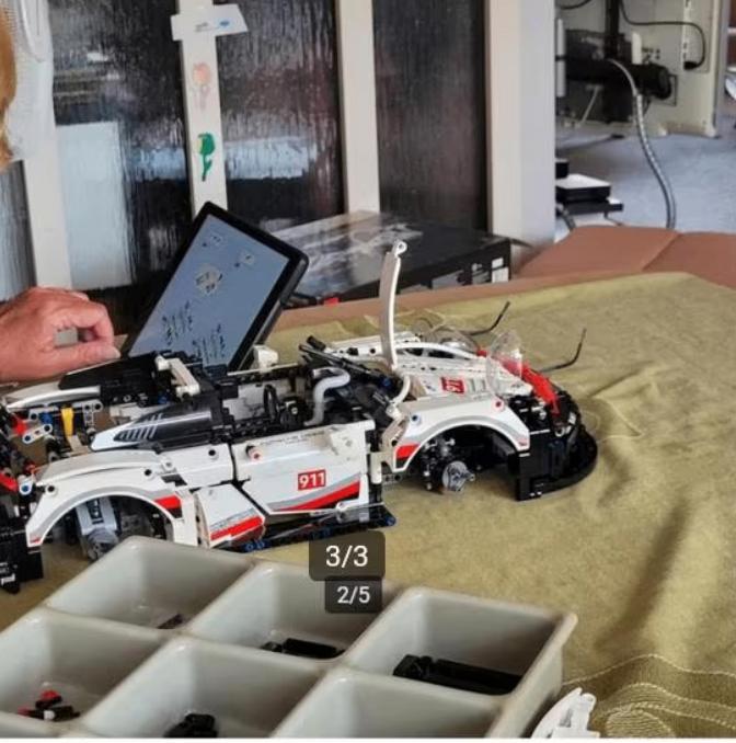 LEGO Technic Porsche 911 RSR - 42096, Ophalen of Verzenden, Zo goed als nieuw, Compleet