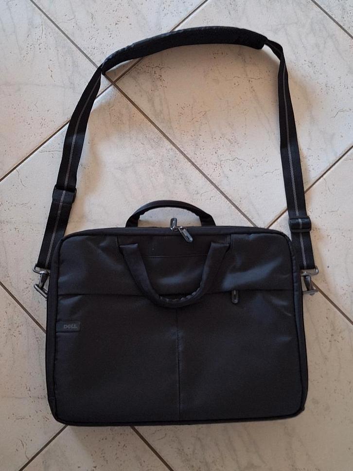laptoptas, Computers en Software, Laptoptassen, Zo goed als nieuw, Schoudertas, 17 inch of meer, Ophalen of Verzenden