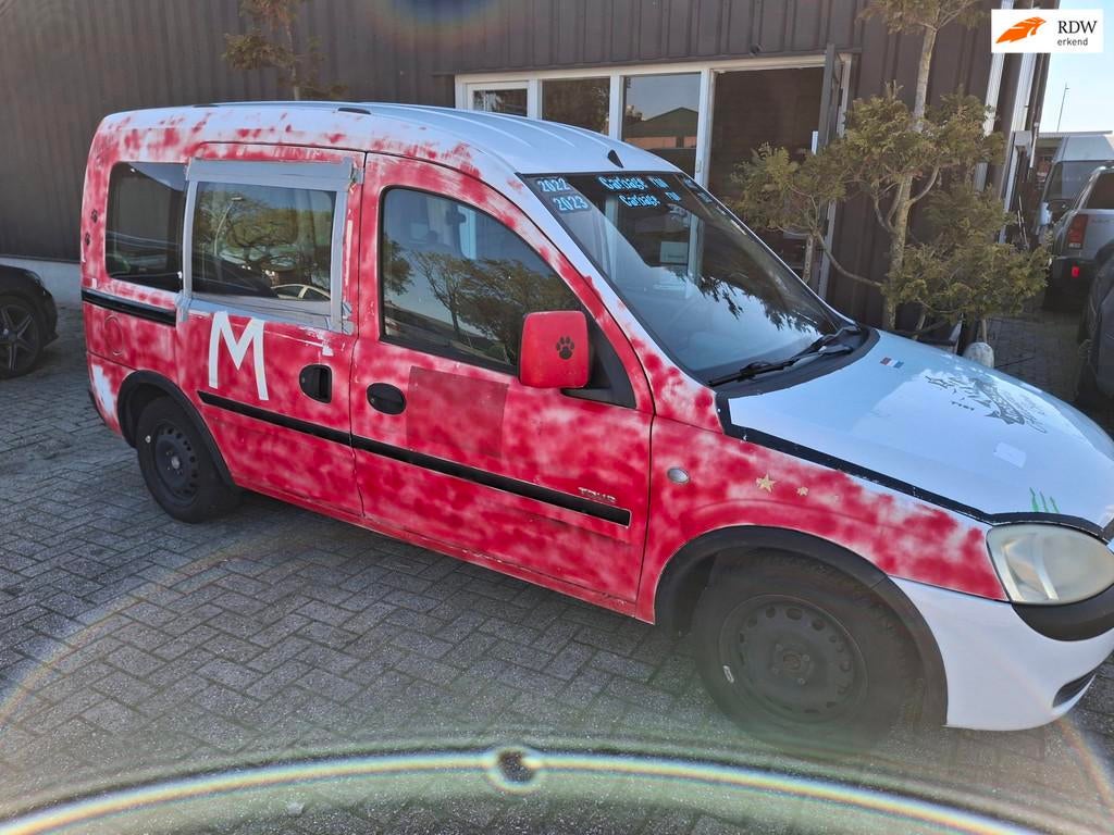 Opel Combo tour 1.6 8v, Auto's, Opel, Voorwielaandrijving, 450 kg, Gebruikt, 4 cilinders