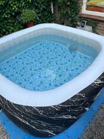 Opblaasbare jacuzzi, Ophalen, Zo goed als nieuw, Afdekzeil, Opblaasbaar