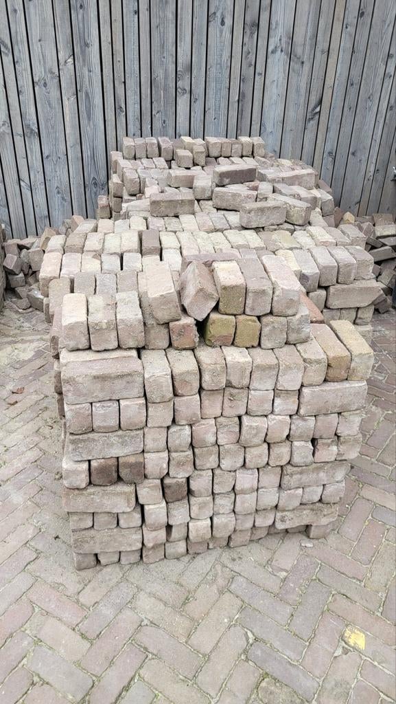 Gebruikte klinkers voor tuin of oprit, Tuin en Terras, Tegels en Klinkers, Ophalen, Gebruikt, Beton, Klinkers