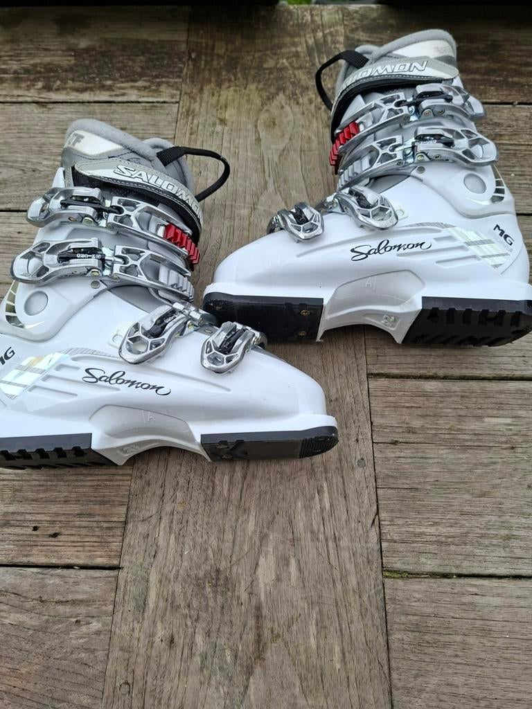 Dames skischoen., Sport en Fitness, Skiën en Langlaufen, 160 tot 180 cm, Schoenen, Zo goed als nieuw, Salomon